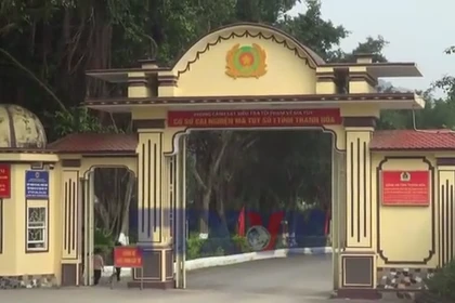 Những lá phiếu tại điểm bầu cử đặc biệt ở xứ Thanh