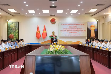 Quang cảnh buổi làm việc. (Ảnh: Nguyễn Dũng/TTXVN)