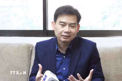 Tiến sỹ Chheang Vannarith, Phó Tổng thư ký kiêm Trưởng nhóm cố vấn của Quốc hội Campuchia, đồng thời là chuyên gia phân tích chính trị - trả lời phỏng vấn TTXVN. (Ảnh: Hoàng Minh/TTXVN)