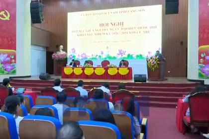 Chủ nhiệm Ủy ban Kiểm tra Trung ương tiếp xúc cử tri tại Lạng Sơn