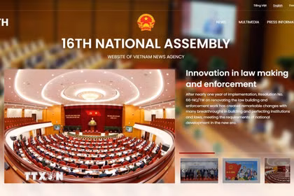 Chuyên trang https://baucuquochoi.vn của TTXVN được thể hiện bằng 6 ngôn ngữ quốc tế, với cách trình bày hấp dẫn, hiện đại. (Ảnh: Khoa Chương/TTXVN)