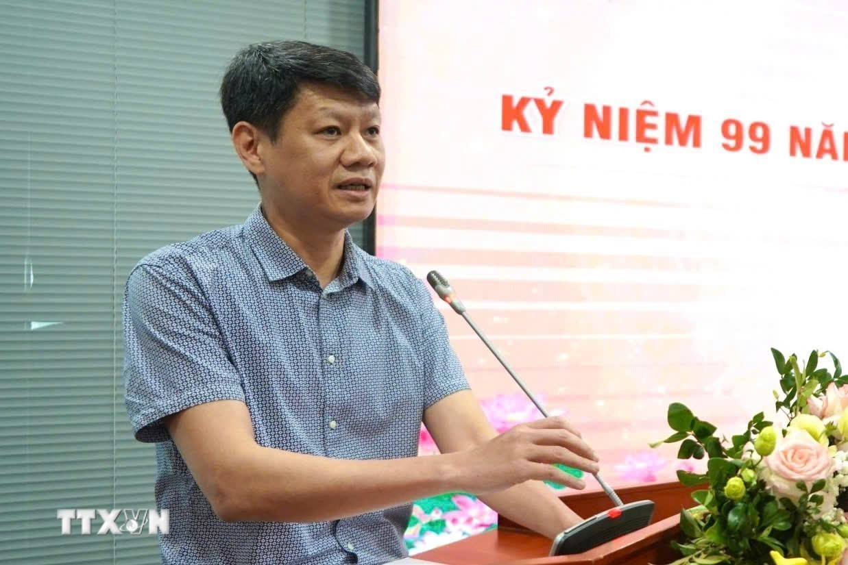 Phó giáo sư, Tiến sỹ Nguyễn Tài Đông, Viện trưởng Viện Triết học (Viện Hàn lâm Khoa học xã hội Việt Nam) cho rằng, điểm nổi bật trong tư duy chính trị hiện nay là việc Đảng tiếp tục nhấn mạnh vai trò của hệ giá trị quốc gia như nền tảng tinh thần và mục tiêu hướng tới của toàn bộ quá trình phát triển. (Ảnh: Thanh Hương/TTXVN)