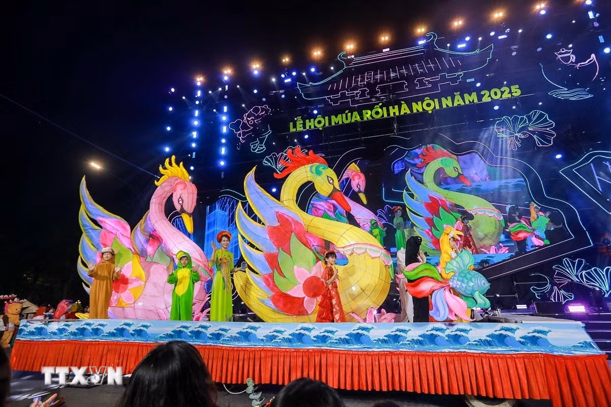 ttxvn-festival-thang-long-ha-noi-2025-le-hoi-mua-roi-13.jpg