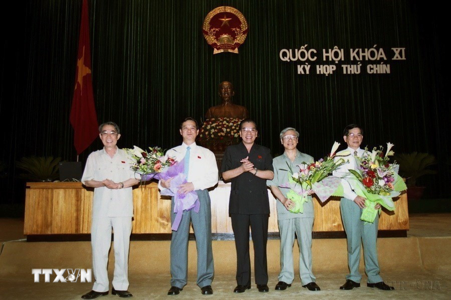 ttxvn-quoc-hoi-viet-nam-tap-trung-cao-nhat-tri-tue-y-chi-nguyen-vong-va-suc-manh-cua-nhan-dan-60.jpg
