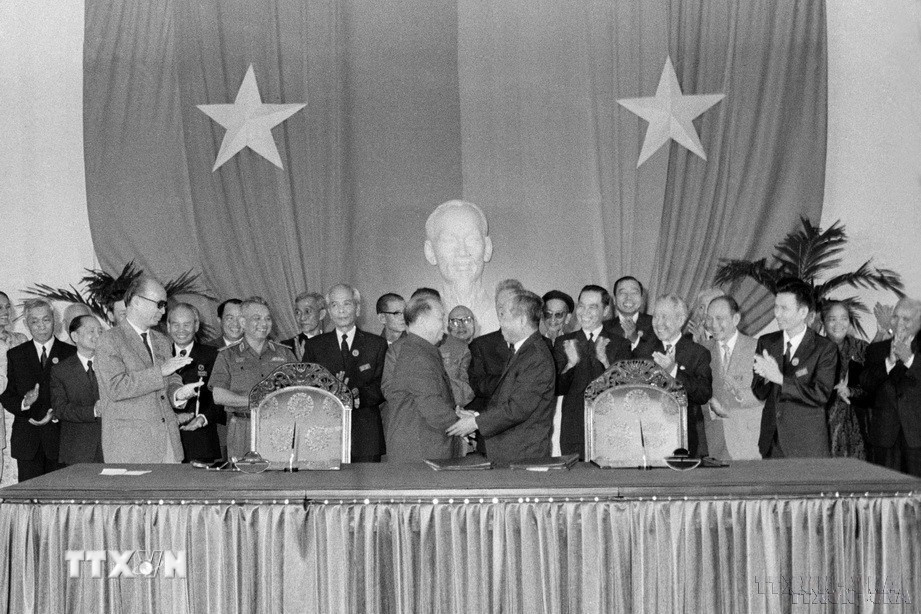 ttxvn-quoc-hoi-viet-nam-tap-trung-cao-nhat-tri-tue-y-chi-nguyen-vong-va-suc-manh-cua-nhan-dan-27.jpg