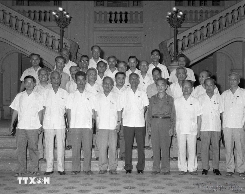 ttxvn-quoc-hoi-viet-nam-tap-trung-cao-nhat-tri-tue-y-chi-nguyen-vong-va-suc-manh-cua-nhan-dan-22.jpg