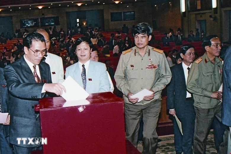 ttxvn-quoc-hoi-viet-nam-tap-trung-cao-nhat-tri-tue-y-chi-nguyen-vong-va-suc-manh-cua-nhan-dan-55.jpg