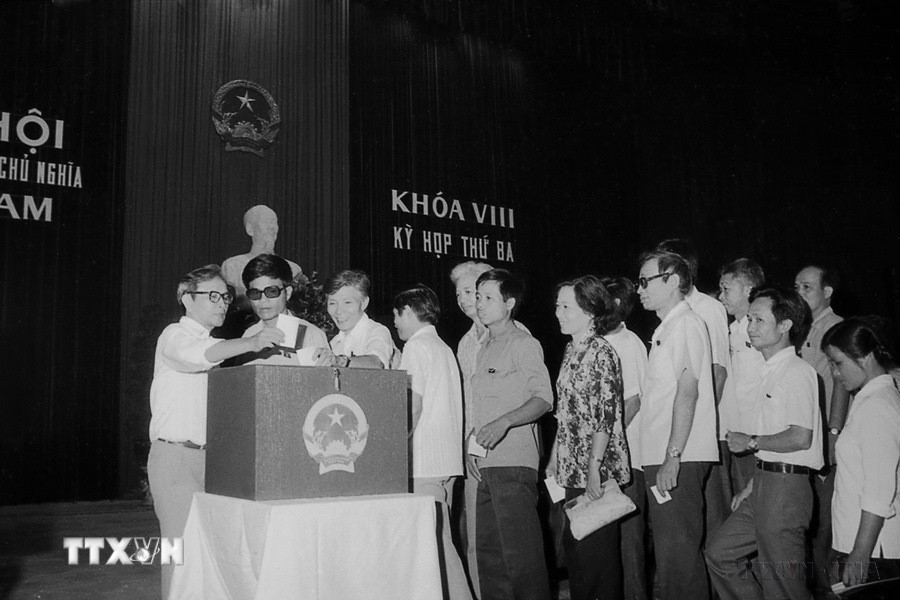 ttxvn-quoc-hoi-viet-nam-tap-trung-cao-nhat-tri-tue-y-chi-nguyen-vong-va-suc-manh-cua-nhan-dan-46.jpg