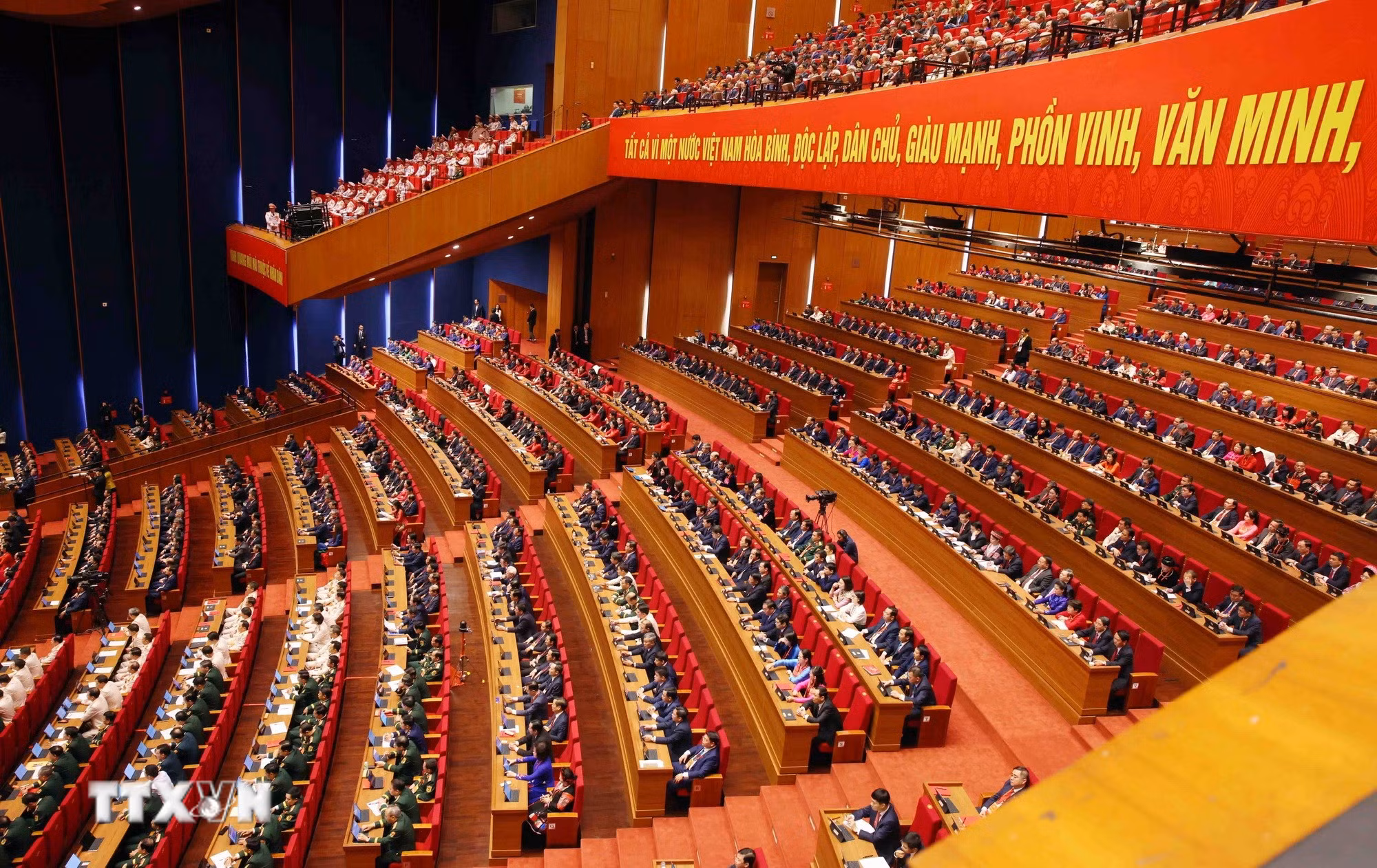 ttxvn-khai-mac-trong-the-dai-hoi-dai-bieu-toan-quoc-lan-thu-xiv-cua-dang-8540227-3.jpg