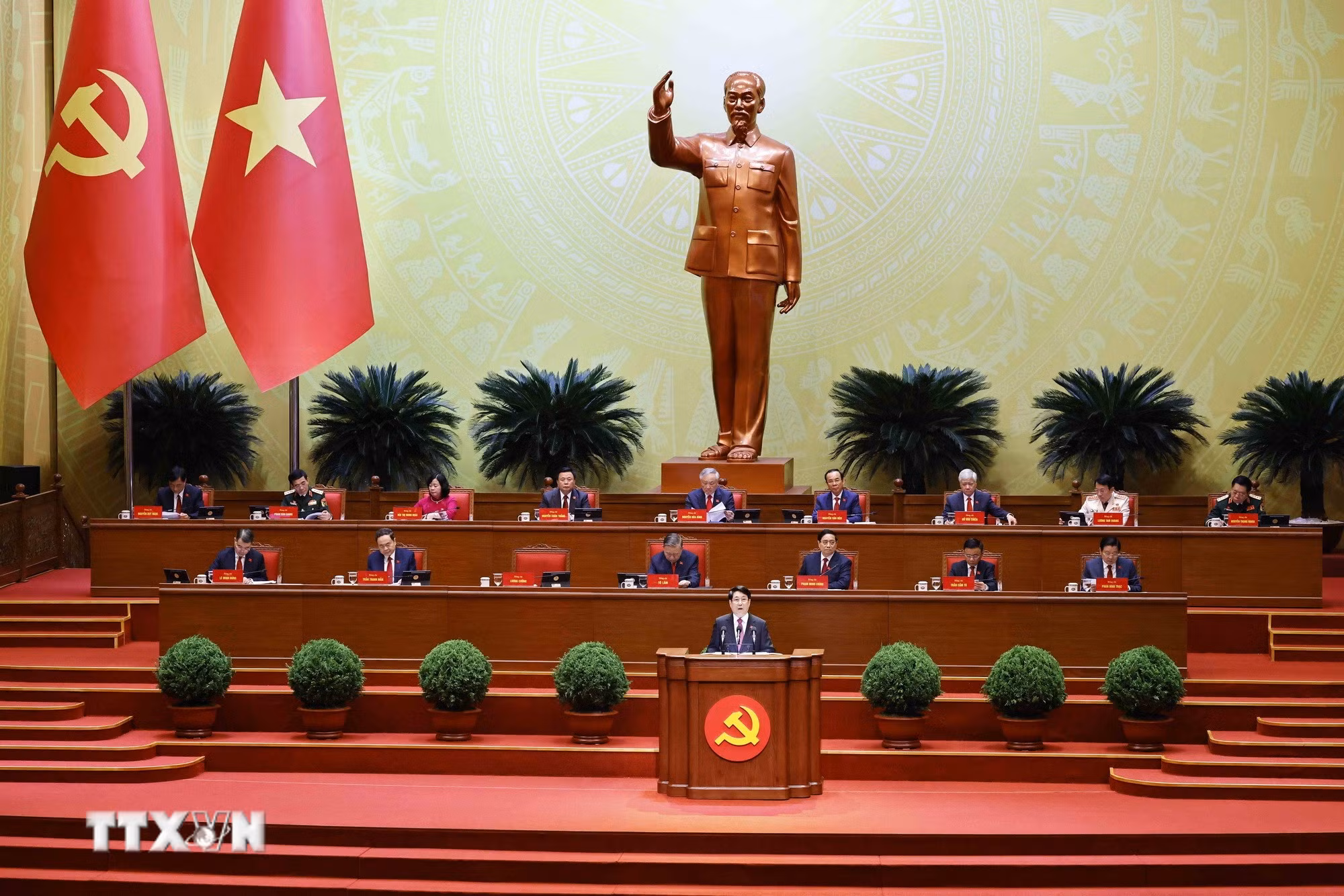 ttxvn-khai-mac-trong-the-dai-hoi-dai-bieu-toan-quoc-lan-thu-xiv-cua-dang-8540084-2.jpg