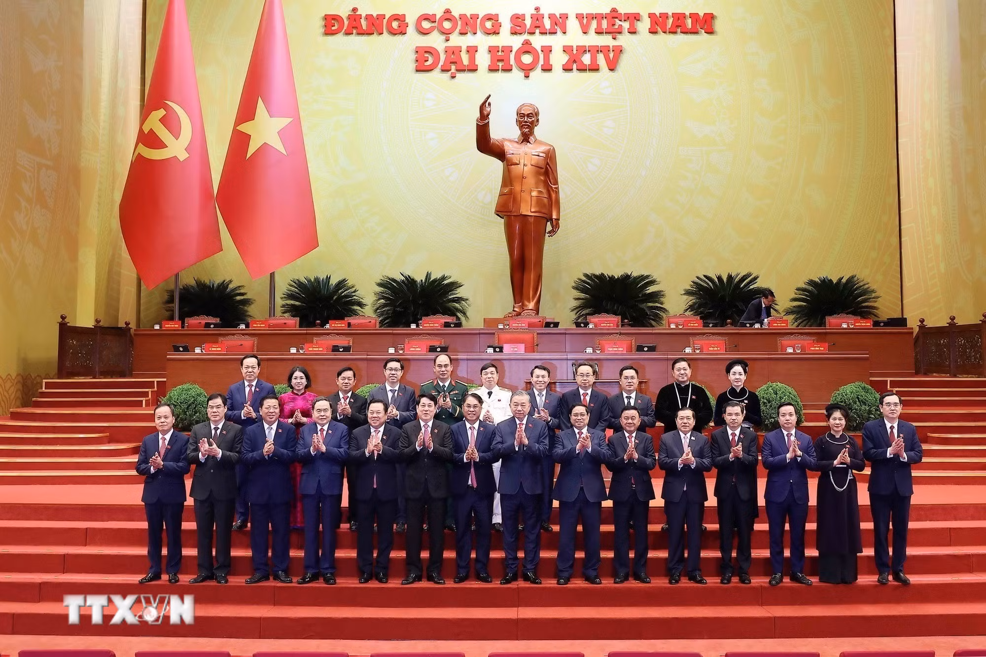 ttxvn-phien-khai-mac-dai-hoi-xiv-cua-dang-8540464-1.jpg