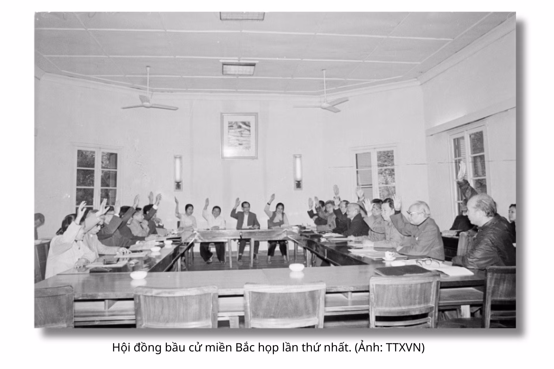quoc-hoi-khoa-vi-19.png
