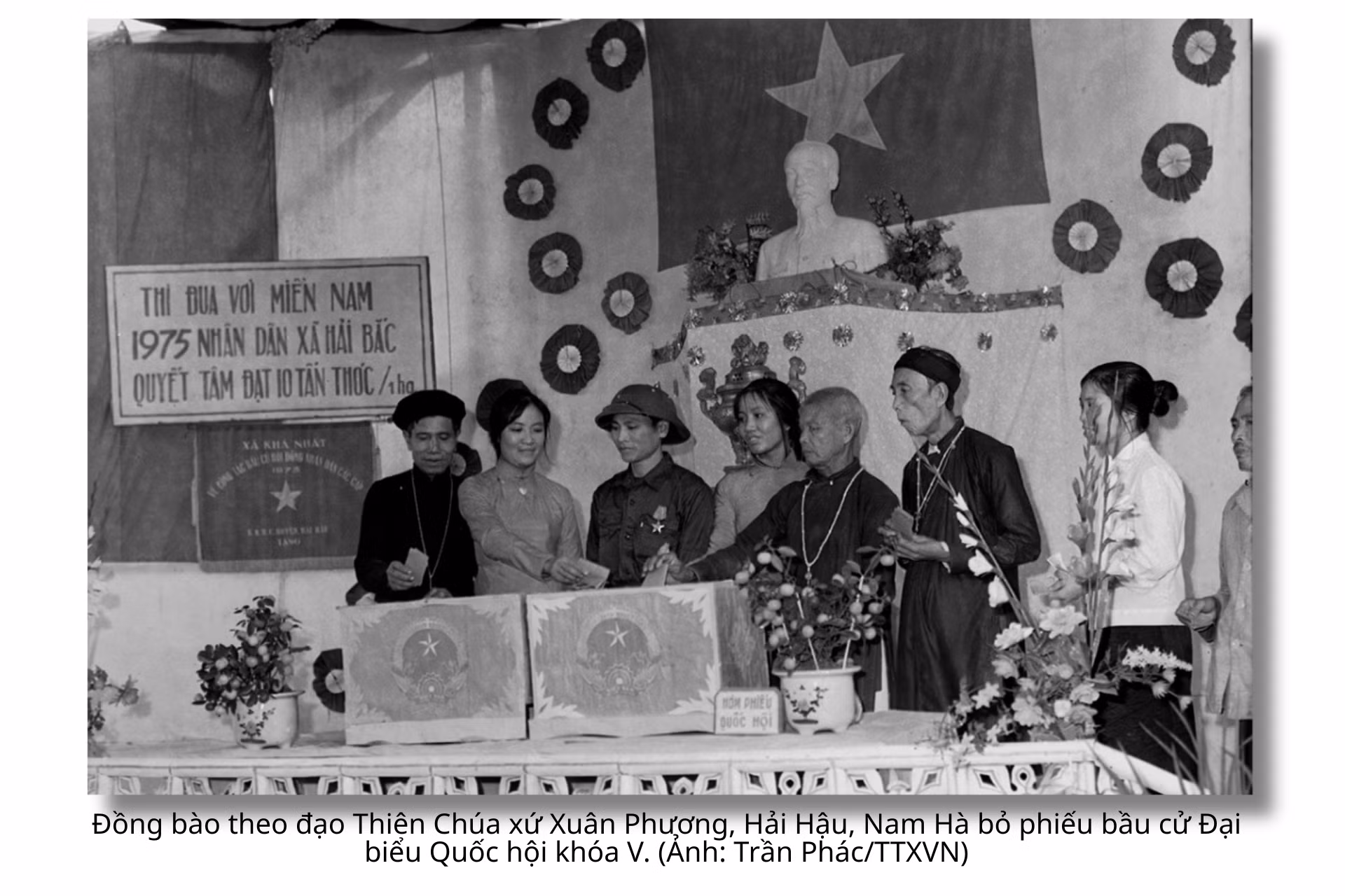 quoc-hoi-khoa-v-3.png