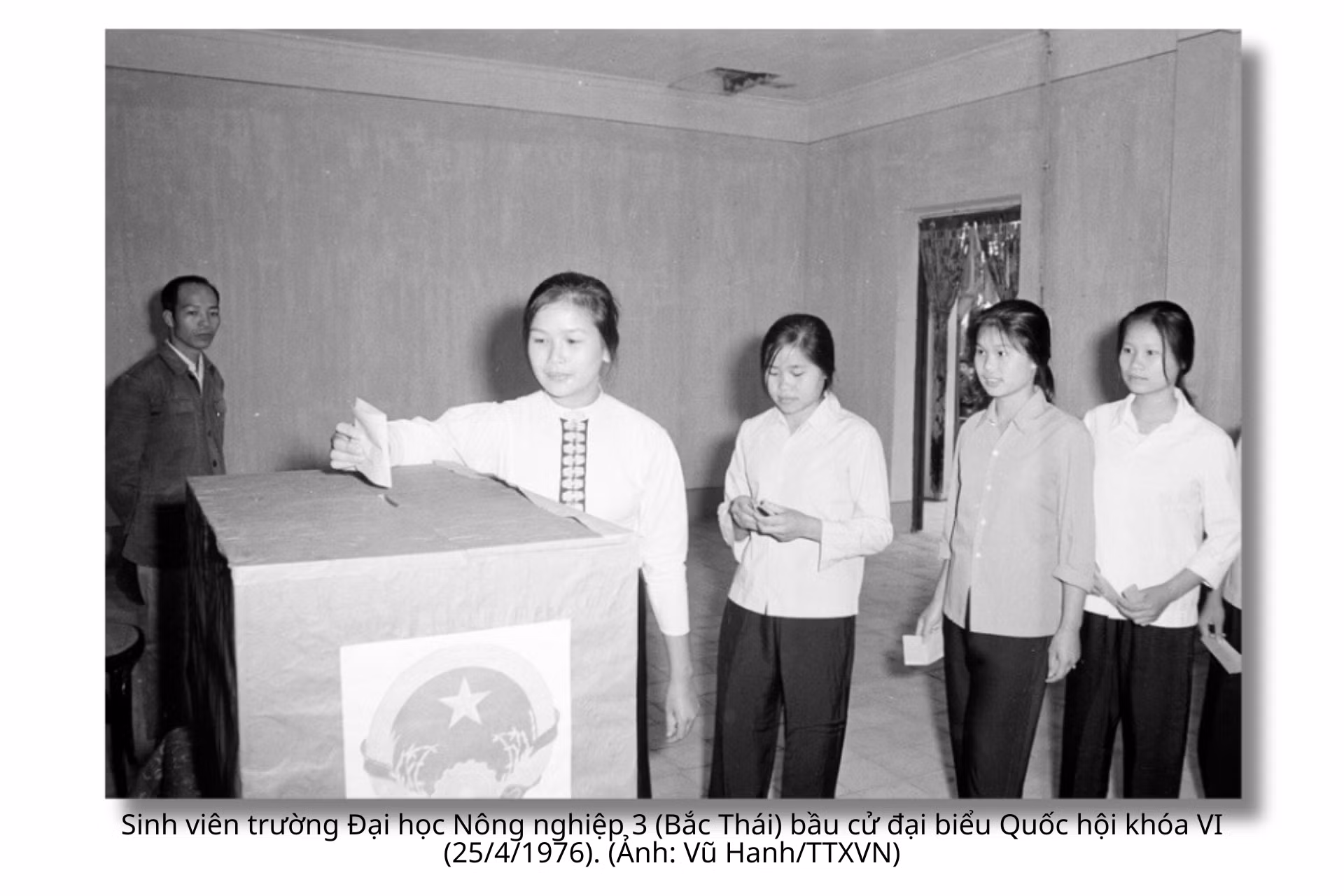 quoc-hoi-khoa-vi-16.png