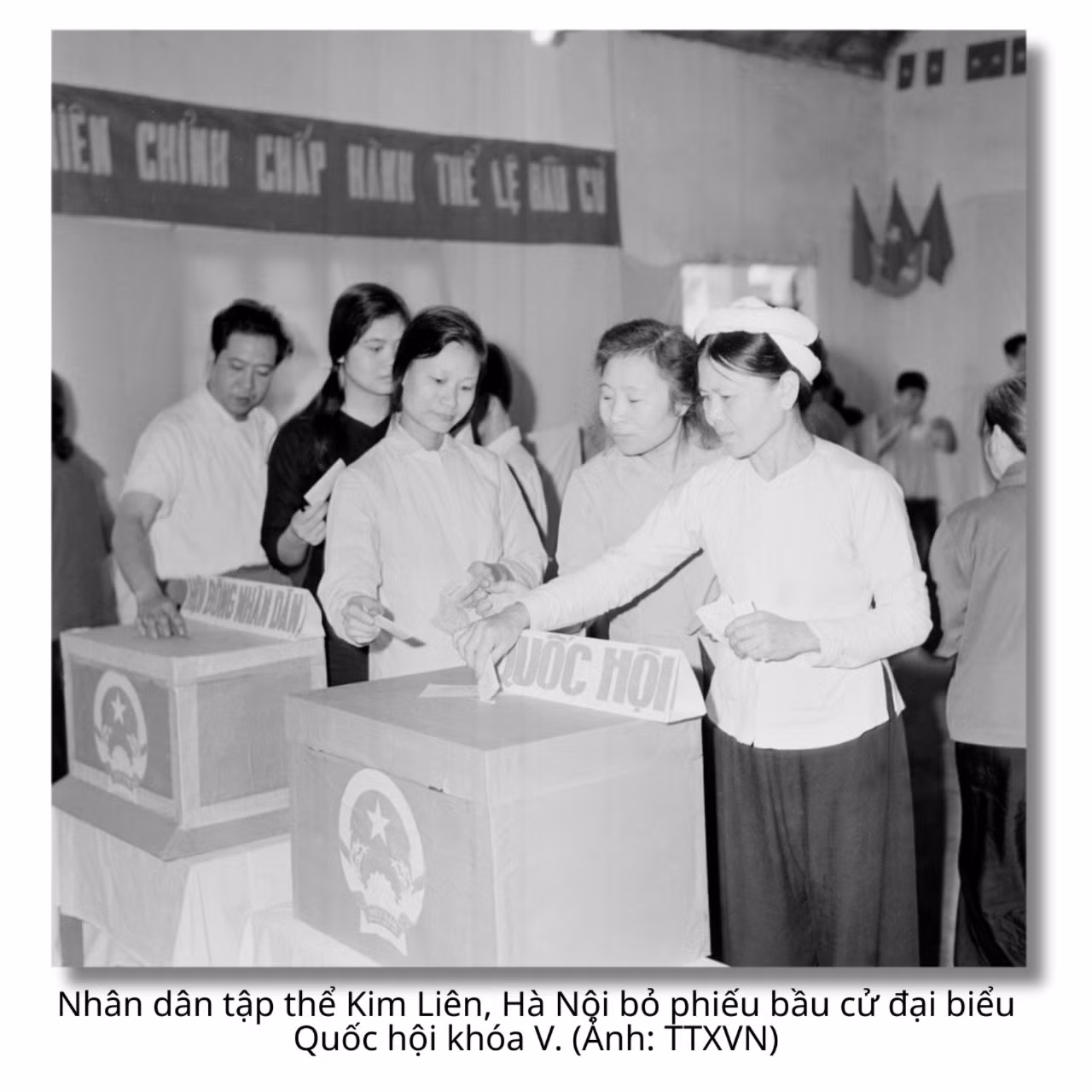 quoc-hoi-khoa-v-1-2723.jpg