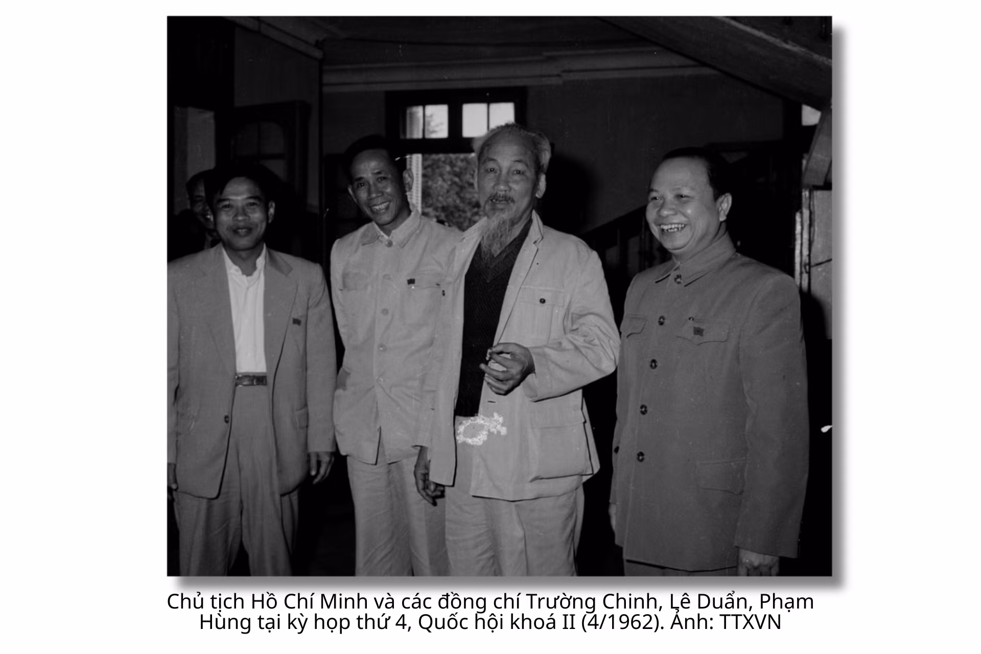 quoc-hoi-khoa-ii-12.png
