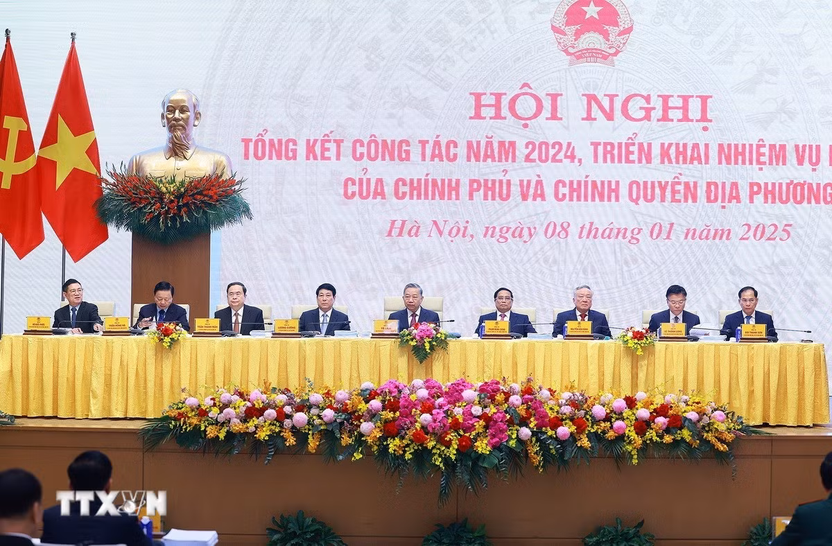 ttxvn-hoi-nghi-tong-ket-cong-tac-nam-2024-va-trien-khai-nhiem-vu-nam-2025-cua-chinh-phu-va-chinh-quyen-dia-phuong-7795594.jpg