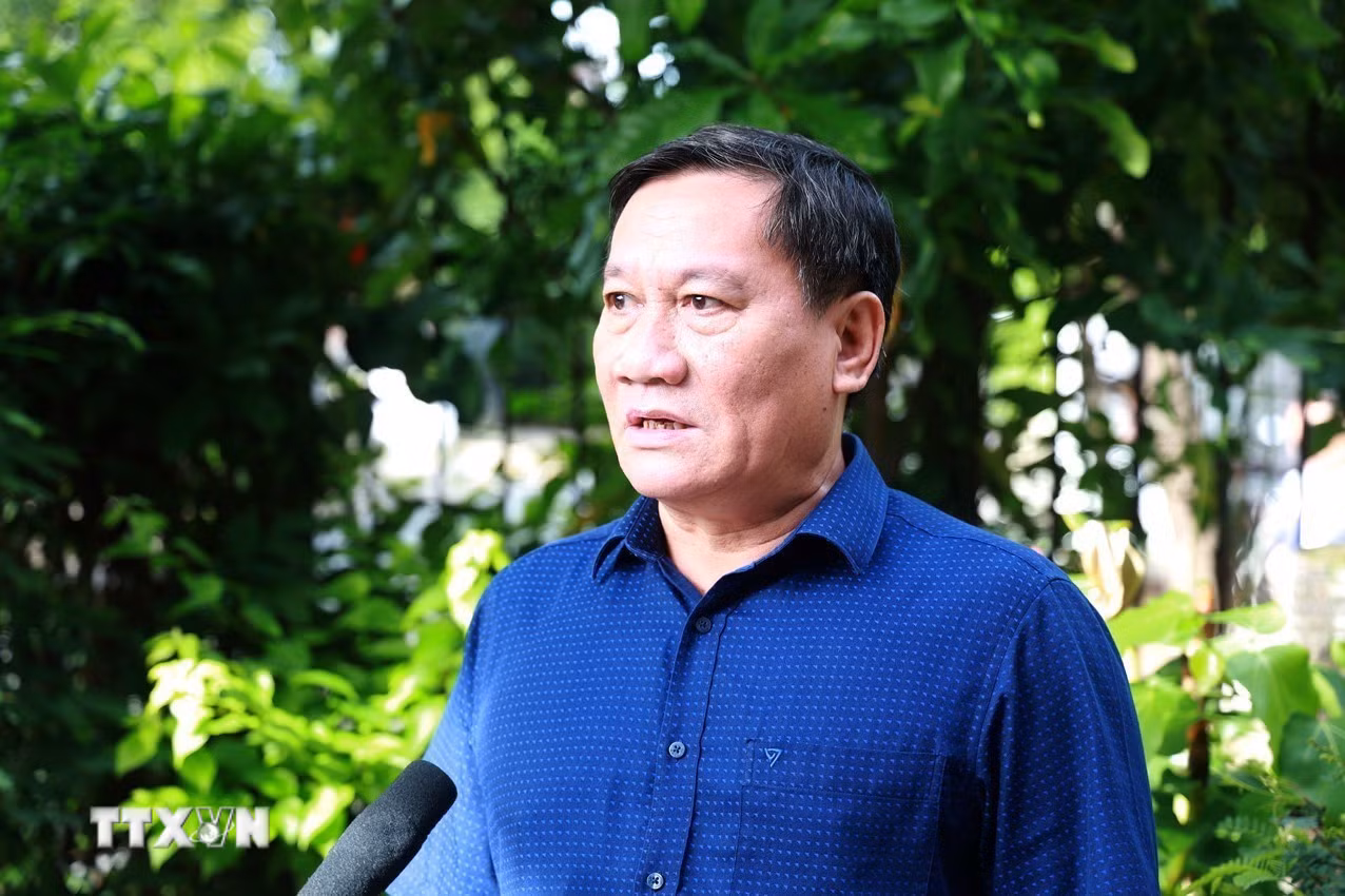 ttxvn-can-bo-dang-vien-tinh-dak-lak-gop-y-du-thao-van-kien-dai-hoi-xiv-cua-dang-8371361.jpg
