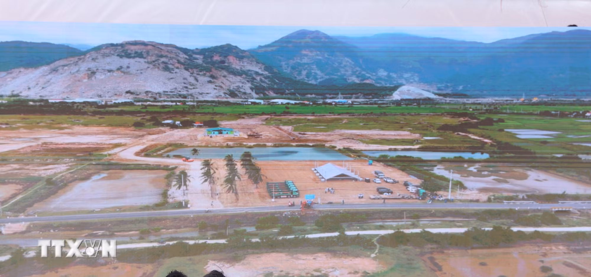 ttxvn-khanh-hoa-khoi-cong-du-an-khu-tai-dinh-cu-van-thang-giai-doan-1-8481651-2.jpg
