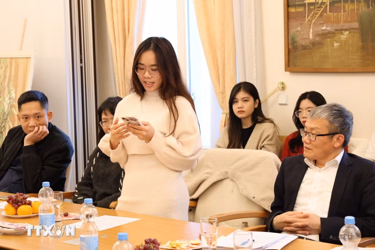 ttxvn-du-thao-van-kien-dai-hoi-dang-xiv-8396875.jpg