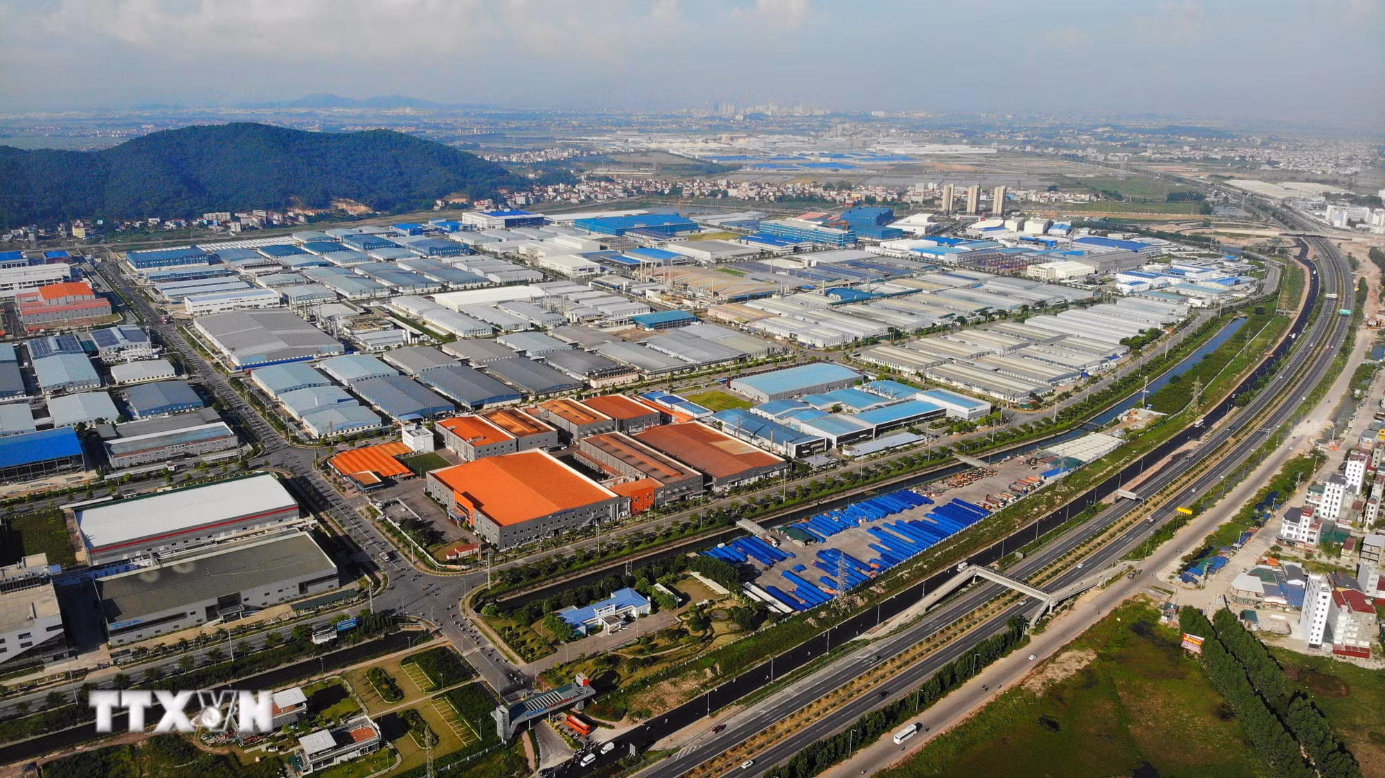 ttxvn-kcn-van-trung-bac-giang.jpg