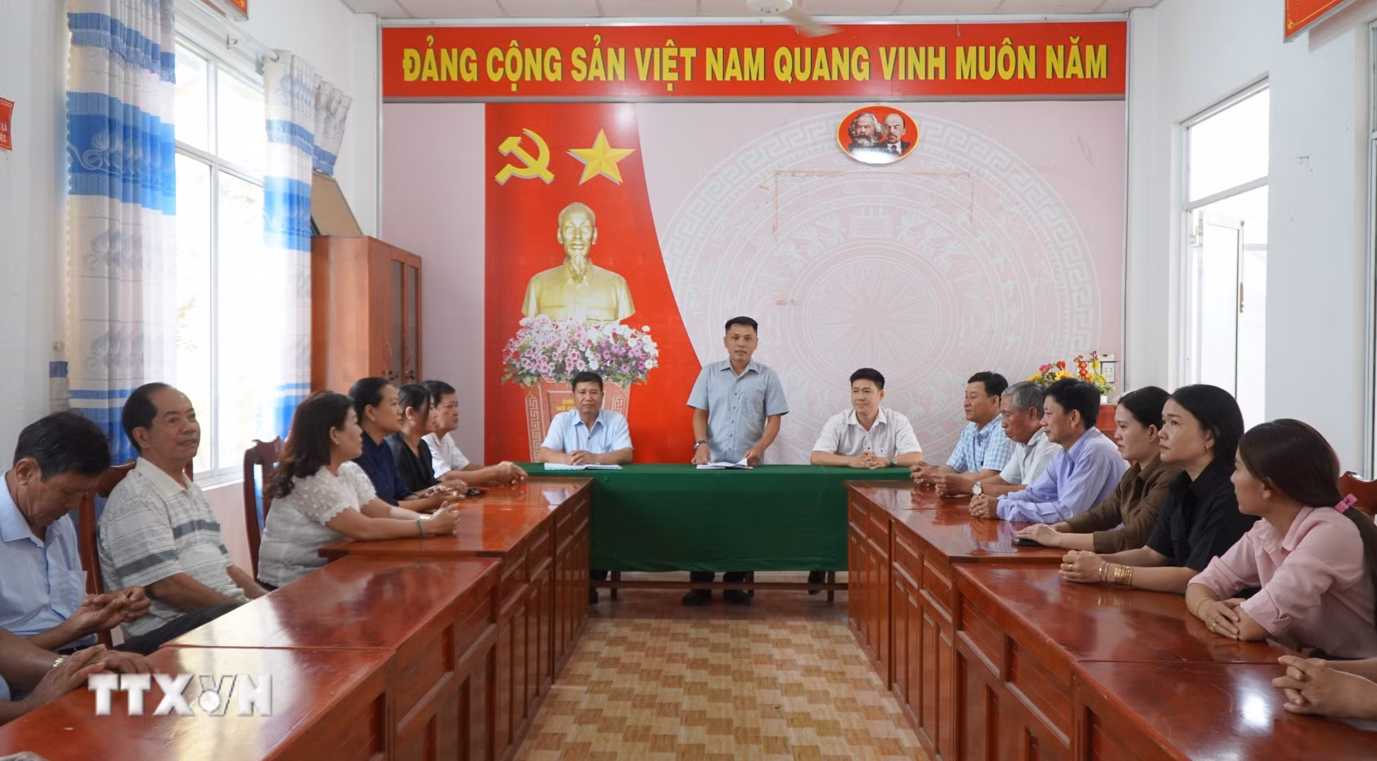 ttxvn-bau-cu-quoc-hoi-va-hdnd-cac-xa-phuong-bien-gioi-dong-thap-chuan-bi-cong-tac-bau-cu-8610030-3.jpg