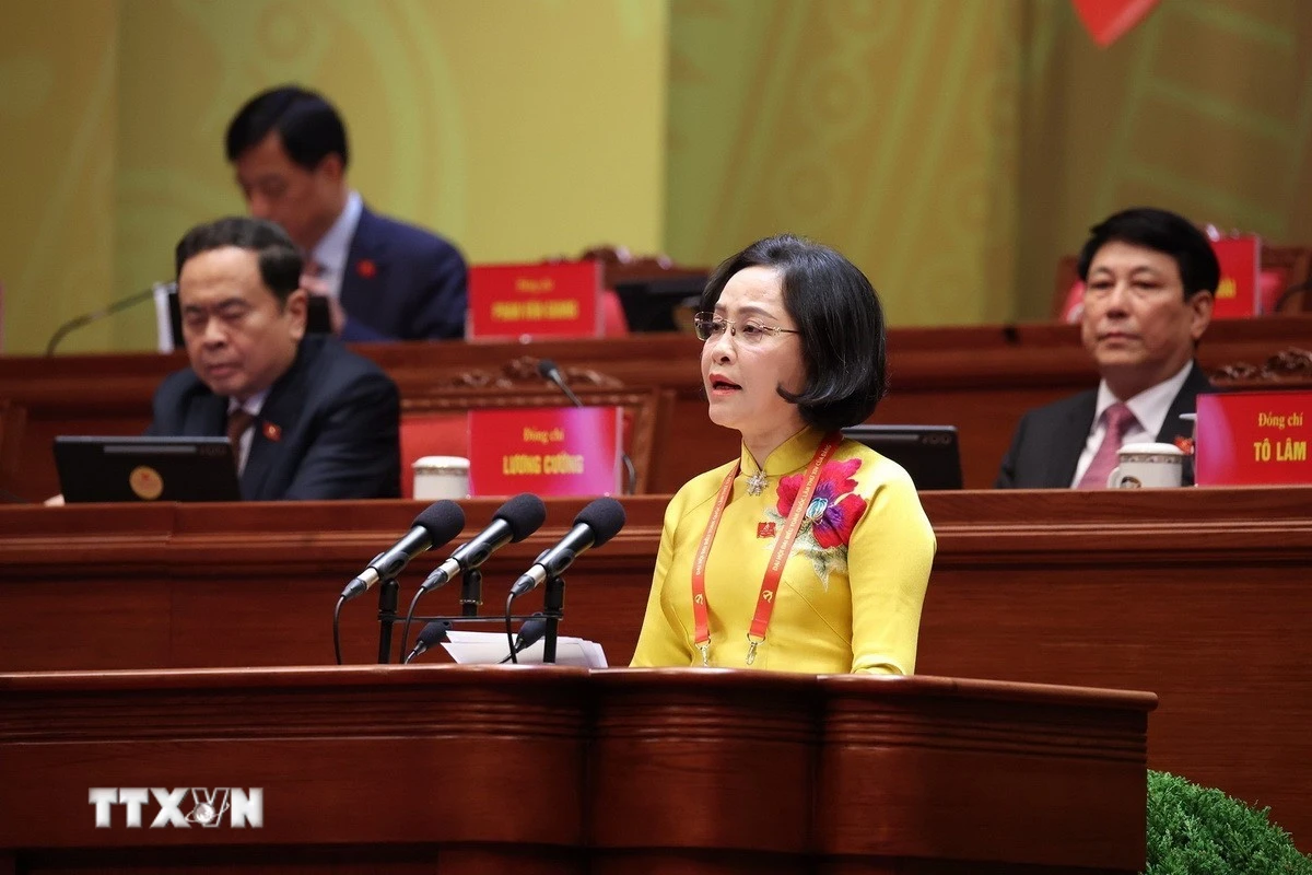 Đồng chí Nguyễn Thị Thanh, Ủy viên Trung ương Đảng, Ủy viên Ban Thường vụ Đảng ủy Quốc hội, Phó Chủ tịch Quốc hội, tham luận về vấn đề “Nâng cao tính Đảng, tính Nhân dân trong hoạt động của Quốc hội đáp ứng yêu cầu hoàn thiện thể chế phát triển đất nước trong kỷ nguyên mới.” (Ảnh: TTXVN)