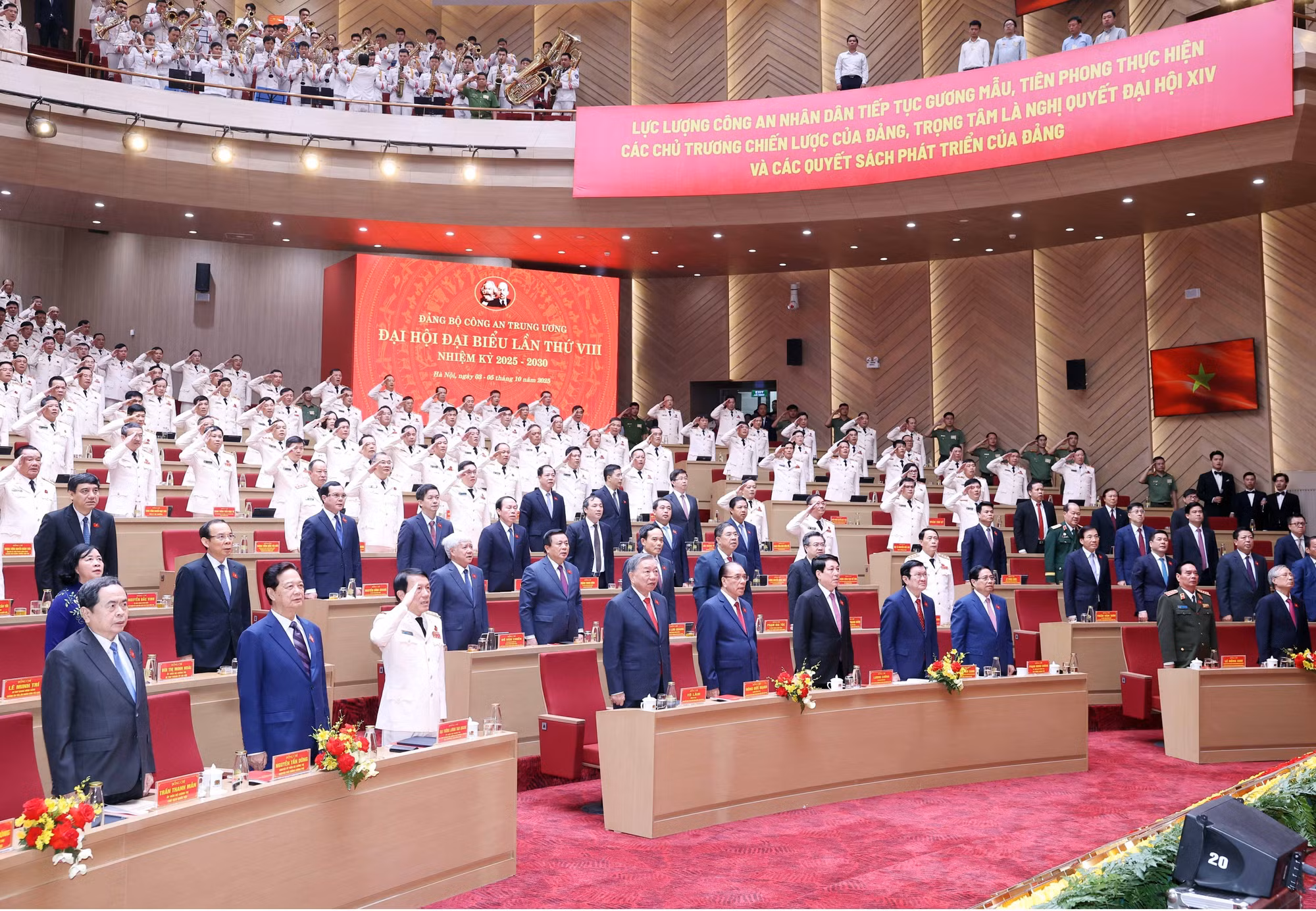 tong-bi-thu-to-lam-du-dai-hoi-dai-bieu-dang-bo-cong-an-trung-uong4.jpg
