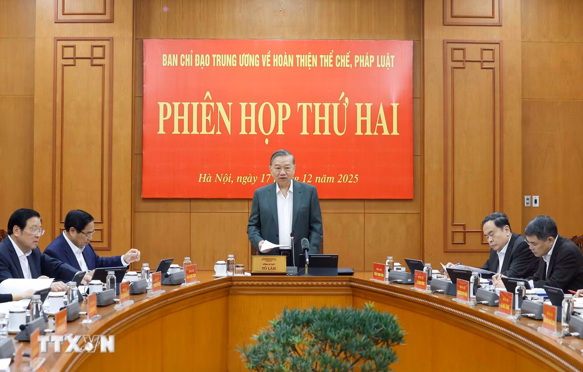 ttxvn-tong-bi-thu-chu-tri-phien-hop-thu-hai-cua-ban-chi-dao-trung-uong-ve-hoan-thien-the-che-phap-luat.jpg
