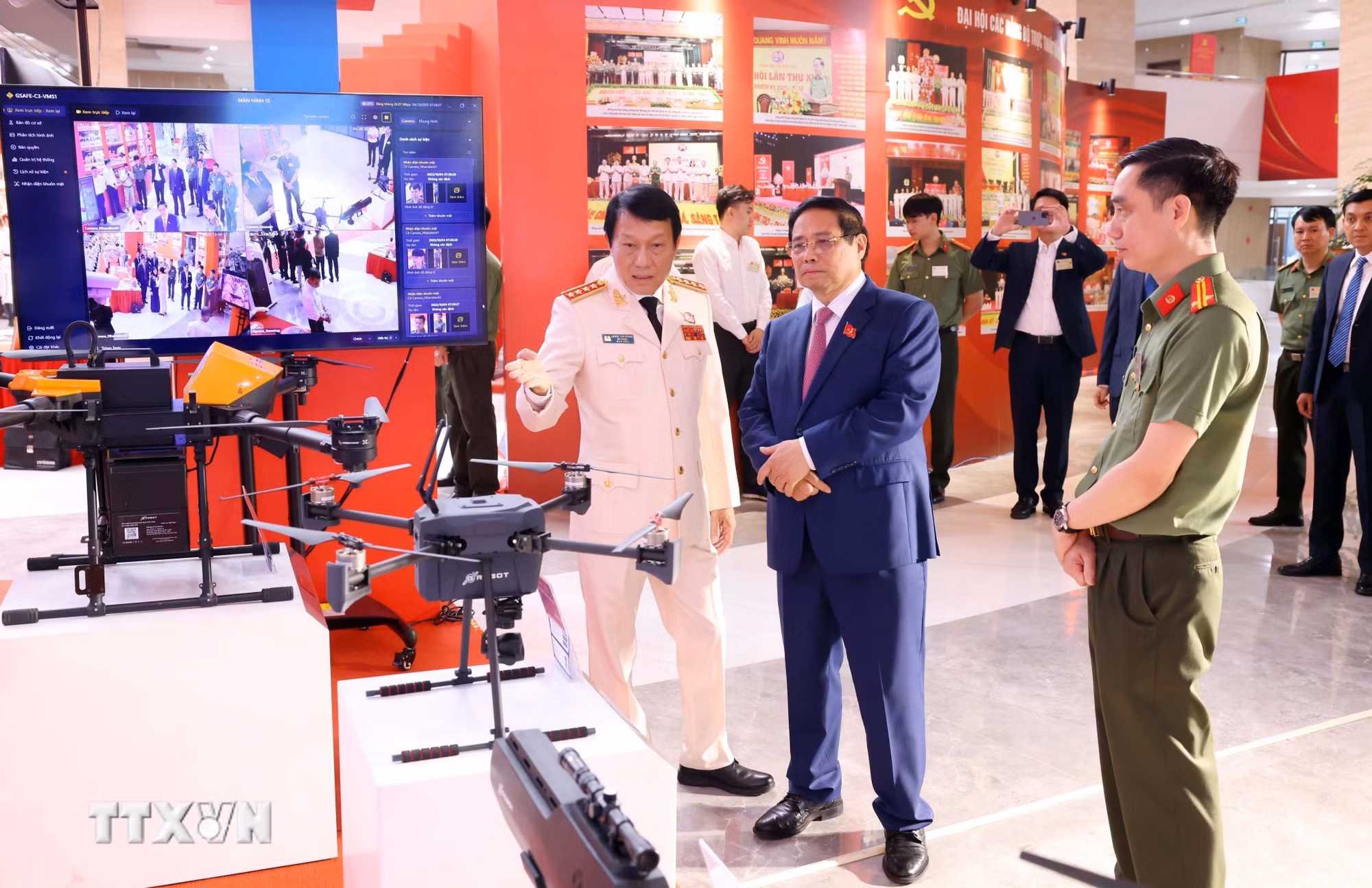 ttxvn-tong-bi-thu-to-lam-du-dai-hoi-dai-bieu-dang-bo-cong-an-trung-uong16.jpg