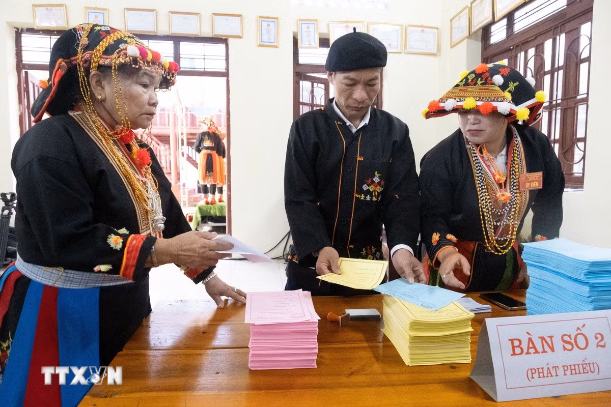 ttxvn-cu-tri-bac-ninh-phan-khoi-tham-gia-bau-cu2.jpg