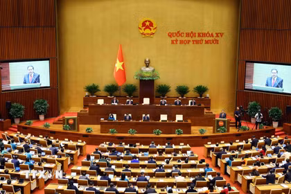 Các đại biểu Quốc hội trong kỳ họp lần thứ 10, Quốc hội khóa XV. (Ảnh: Doãn Tấn/TTXVN)