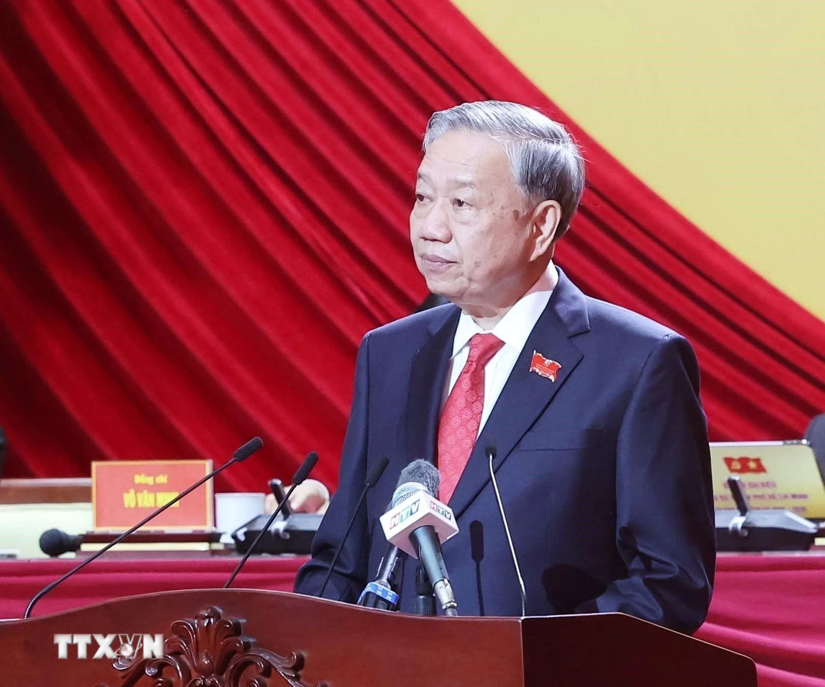 Tổng Bí thư Tô Lâm phát biểu chỉ đạo Đại hội đại biểu Đảng bộ Thành phố Hồ Chí Minh lần thứ nhất, nhiệm kỳ 2025-2030. (Ảnh: Thống Nhất/TTXVN)