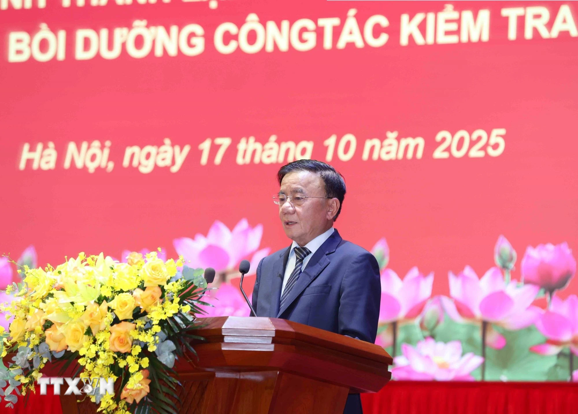 Đồng chí Trần Cẩm Tú, Ủy viên Bộ Chính trị, Thường trực Ban Bí thư phát biểu chỉ đạo. (Ảnh: Phương Hoa/TTXVN)