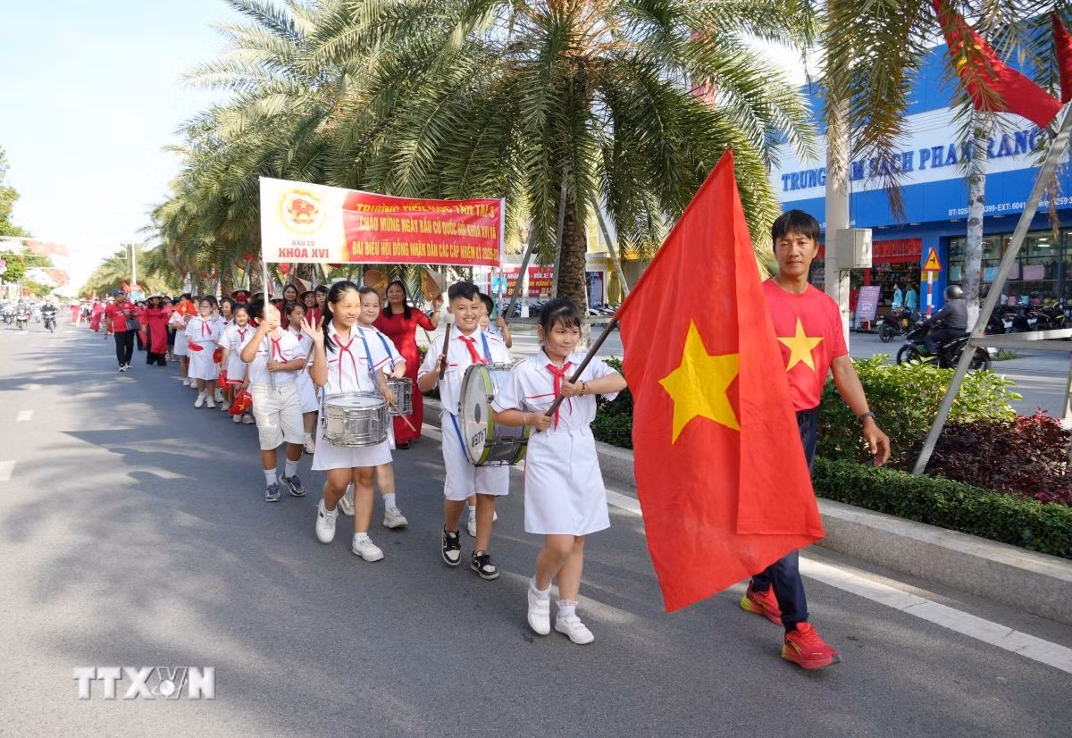 ttxvn-bau-cu-khanh-hoa.jpg