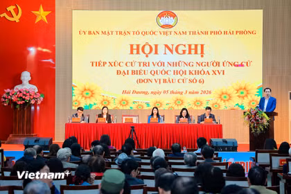 Ông Vũ Văn Tiến, Ủy viên Đoàn Chủ tịch Ủy ban Trung ương Mặt trận Tổ quốc Việt Nam, Trưởng ban Tuyên giáo cơ quan Ủy ban Trung ương Mặt trận Tổ quốc Việt Nam tại Hội nghị tiếp xúc cử tri với những người ứng cử đại biểu Quốc hội khóa XVI (đơn vị bầu cử số 6) thành phố Hải Phòng. (Ảnh: Hoài Nam/Vietnam+)