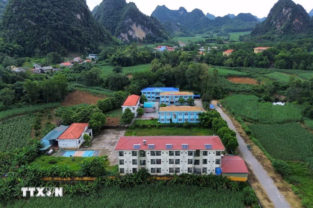 ttxvn-cao-bang-trien-khai-xay-dung-truong-hoc-tai-bien-gioi-0808-1.jpg