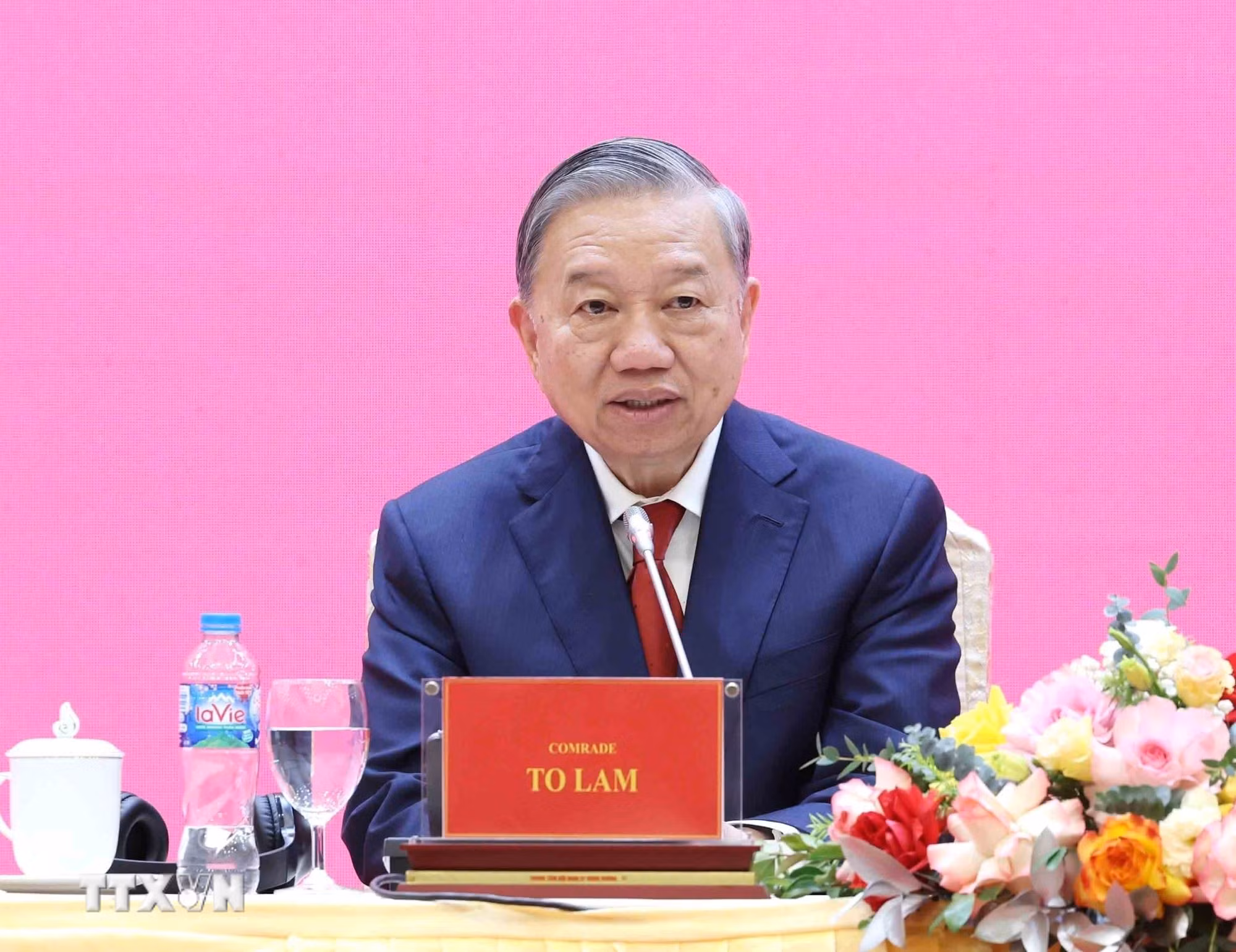 ttxvn-tong-bi-thu-to-lam-va-tong-bi-thu-chu-tich-nuoc-lao-du-thong-bao-ket-qua-dai-hoi-dang-ndcm-lao-lan-thu-xii-6.jpg