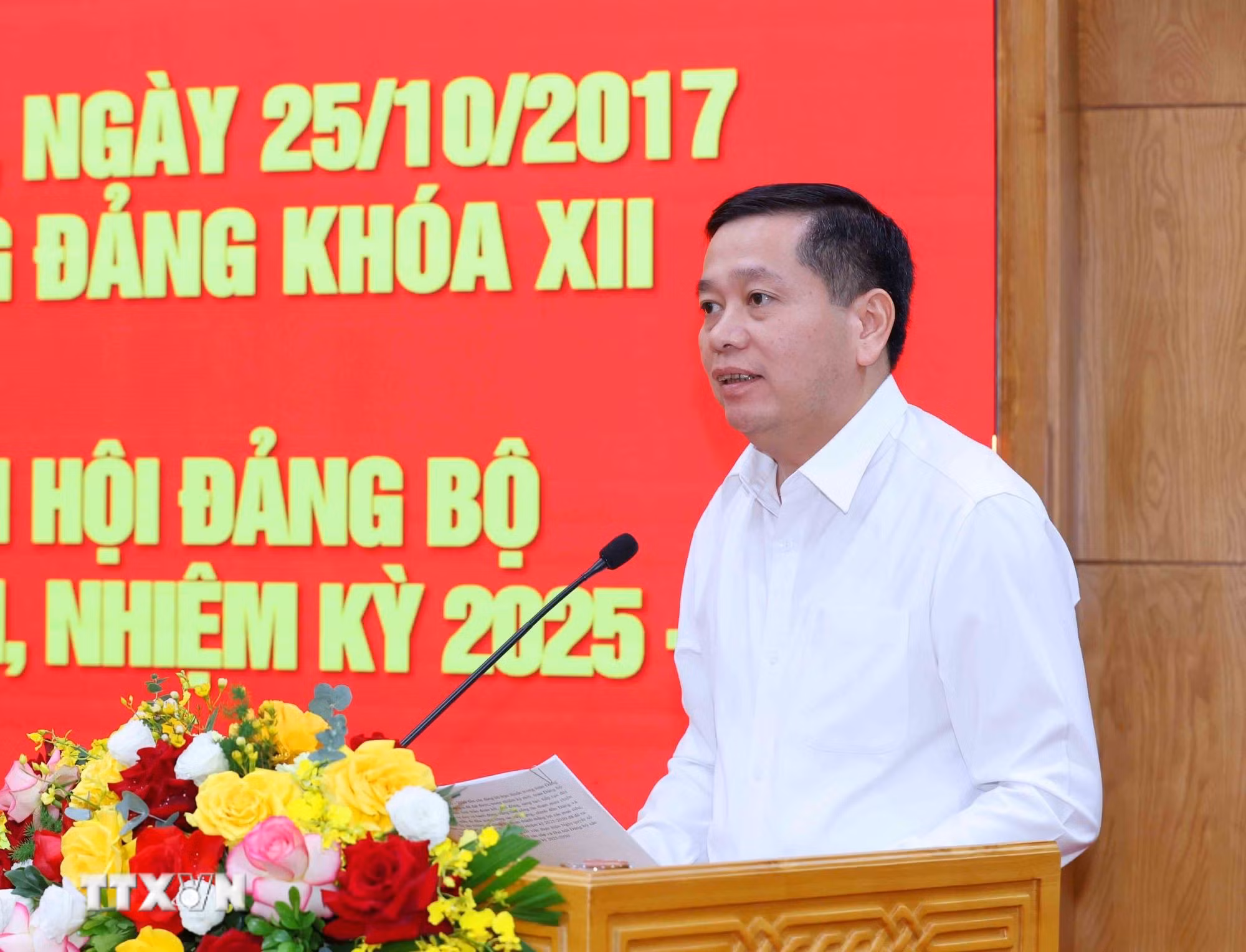 ttxvn-thuong-truc-ban-bi-thu-chu-tri-hoi-nghi-tong-ket-3.jpg