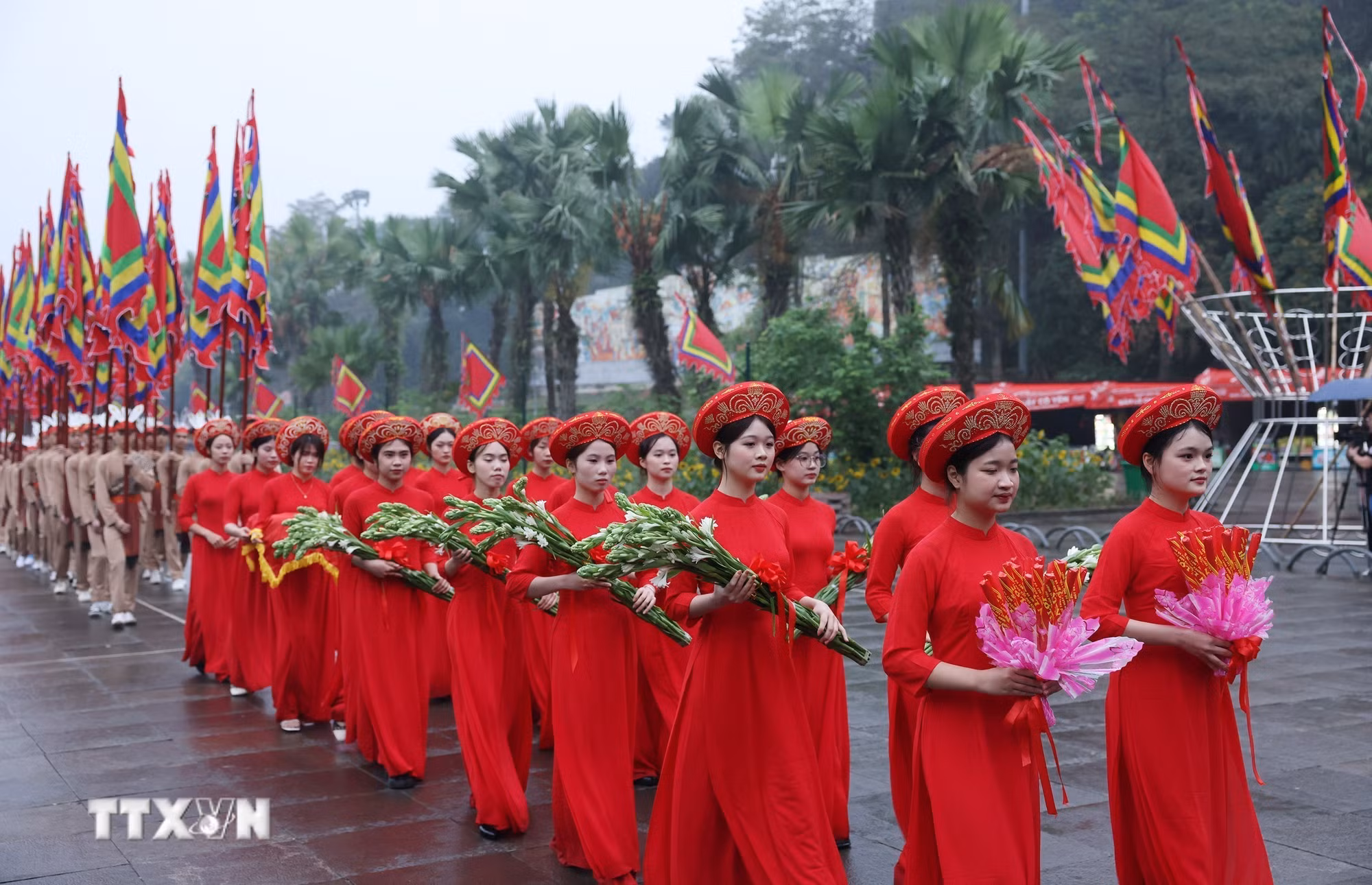 ttxvn-gio-to-hung-vuong-le-hoi-den-hung-2025-07-4.jpg