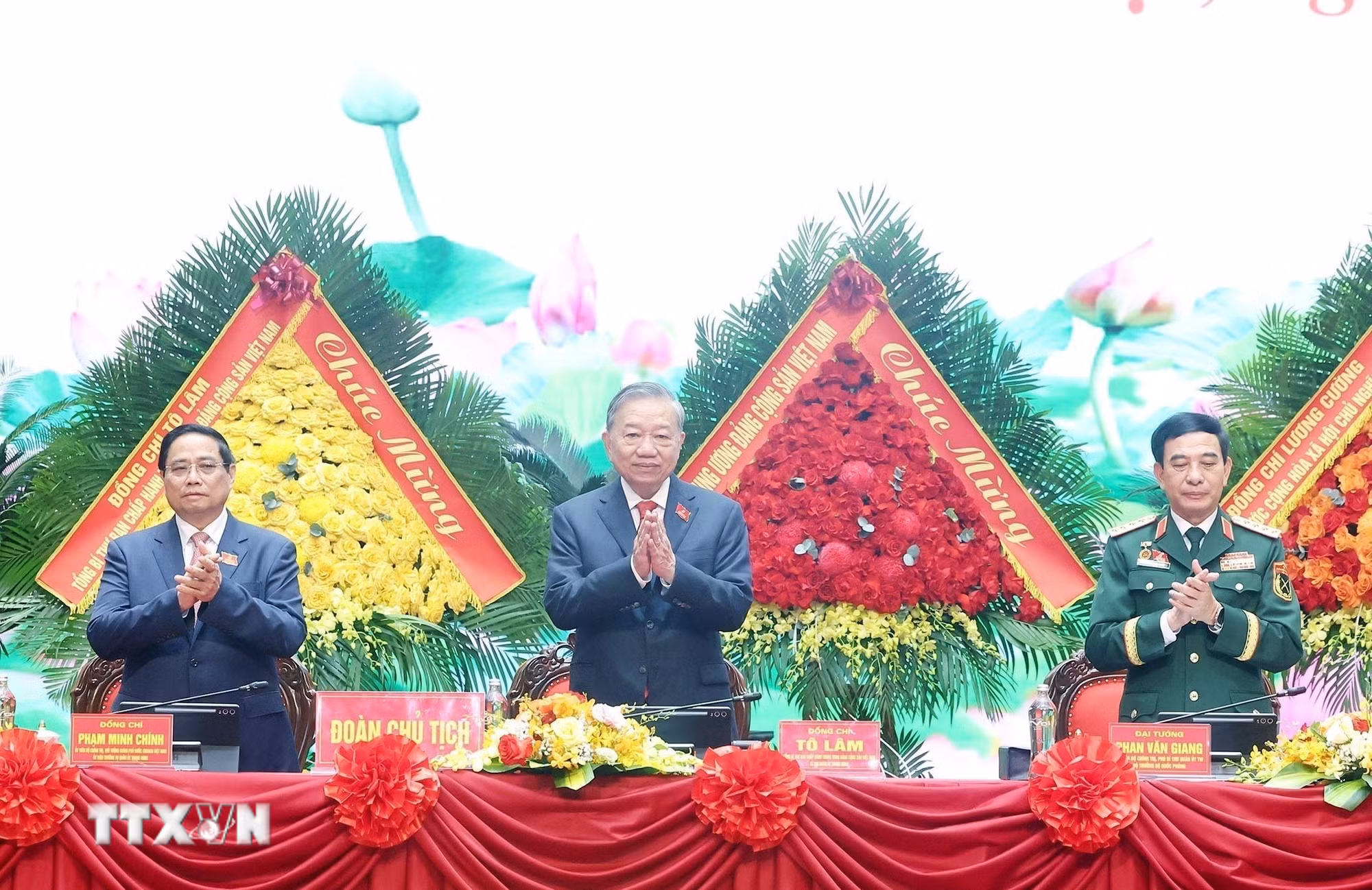 ttxvn-tong-bi-thu-to-lam-du-dai-hoi-dai-bieu-dang-bo-quan-doi-lan-thu-xii-30-11.jpg