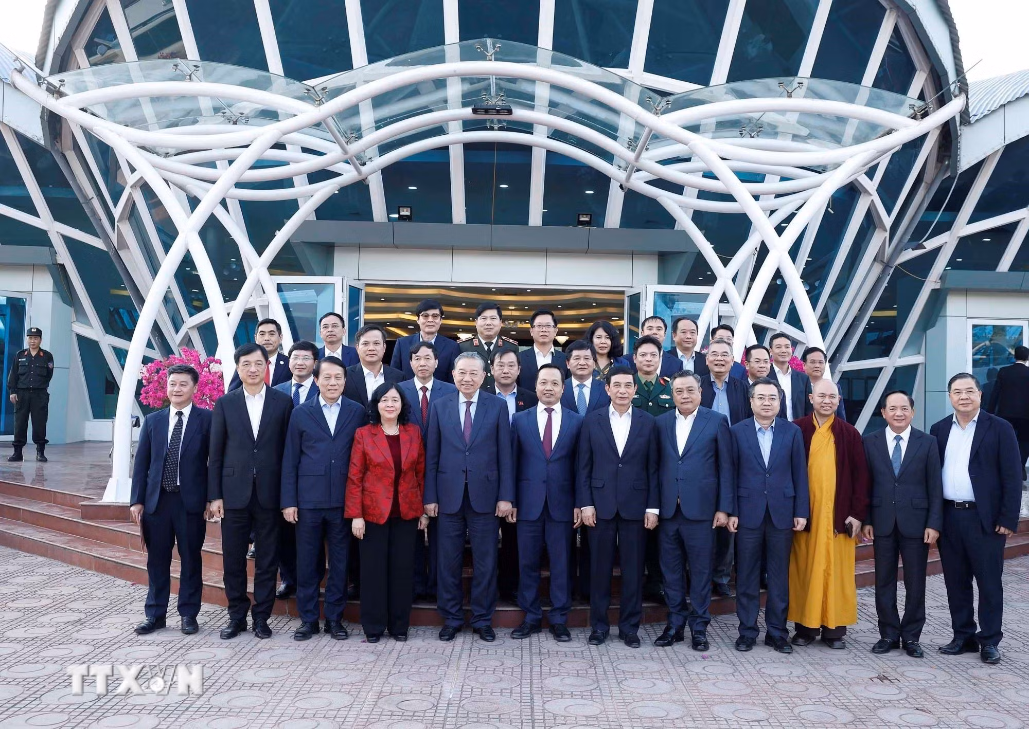ttxvn-tong-bi-thu-to-lam-lam-viec-voi-ban-chap-hanh-dang-bo-tinh-dien-bien-31-10.jpg
