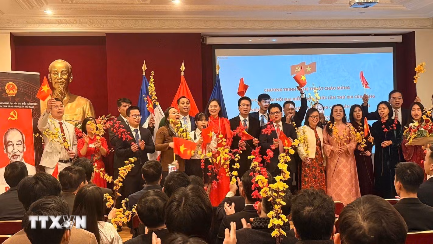 ttxvn-ky-niem-96-nam-ngay-thanh-lap-dang-tai-phap-31-1.jpg