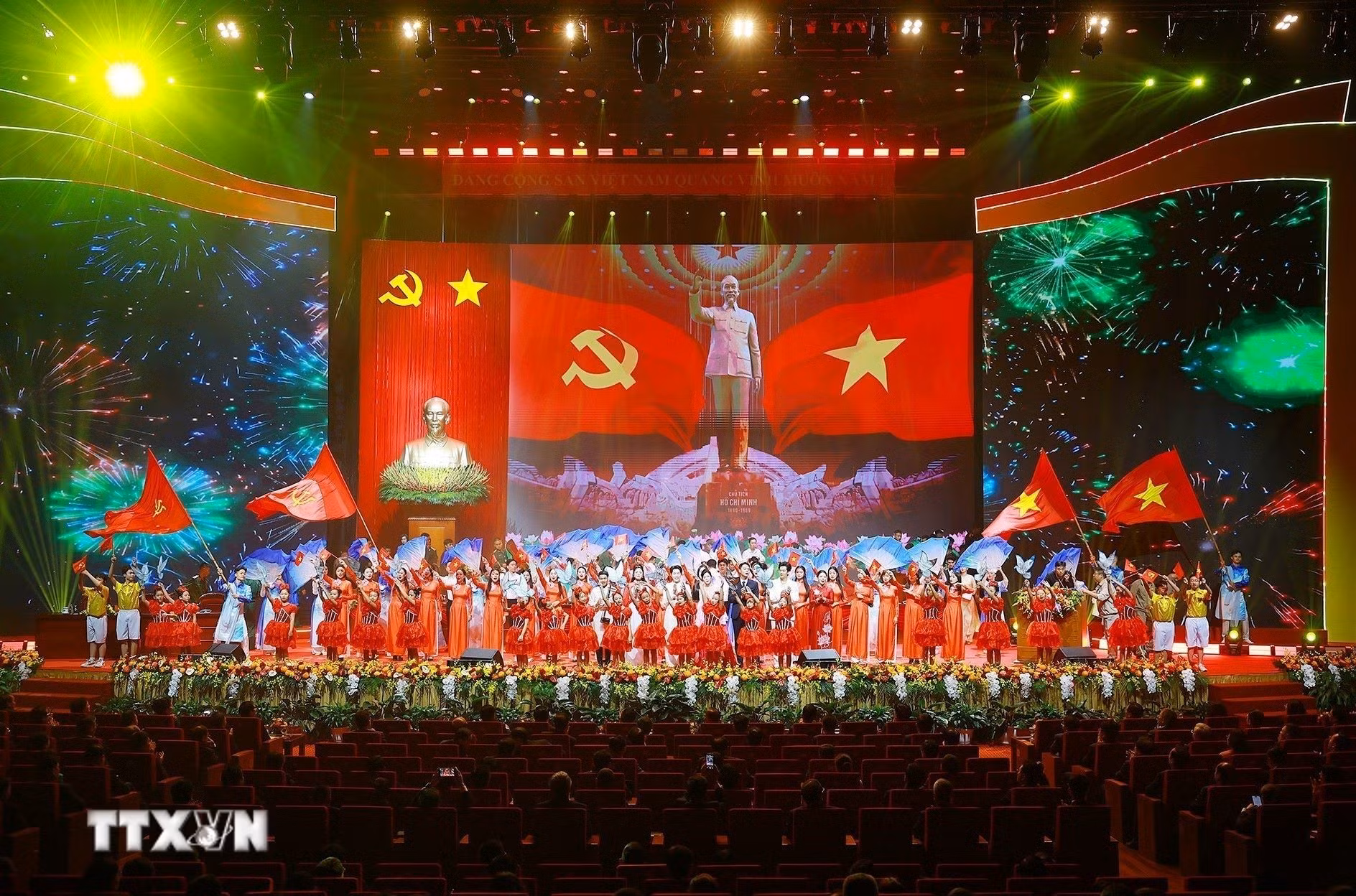 ttxvn-phien-tru-bi-dai-hoi-dai-bieu-dang-bo-chinh-phu-lan-thu-nhat-nhiem-ky-2025-2030-8.jpg