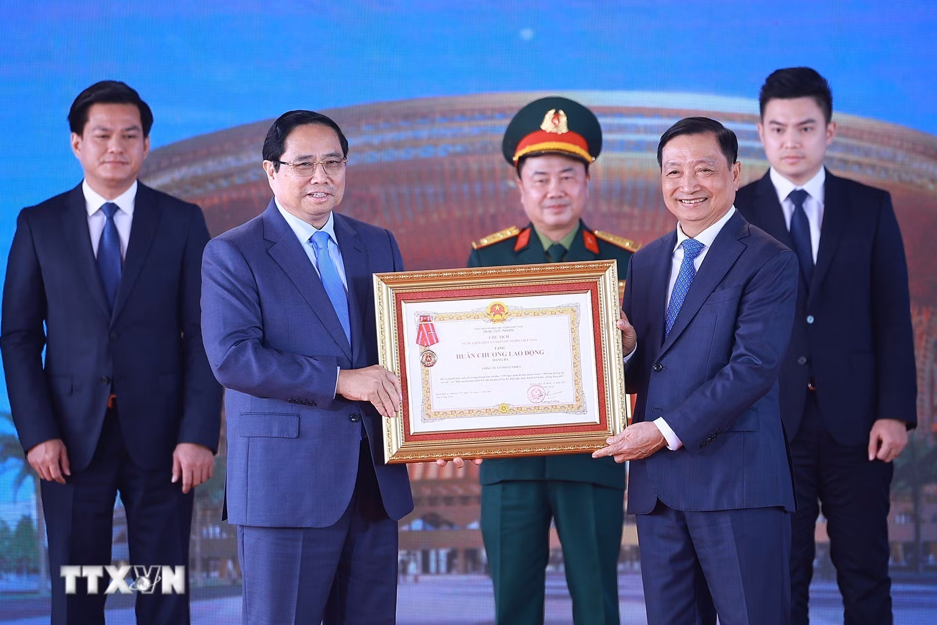 ttxvn-thu-tuong-du-le-khoi-cong-du-an-khu-do-thi-the-thao-olympic-ha-noi-10.jpg