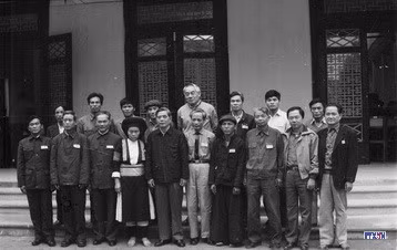 864875-resize.jpg