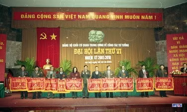m06337-resize.jpg