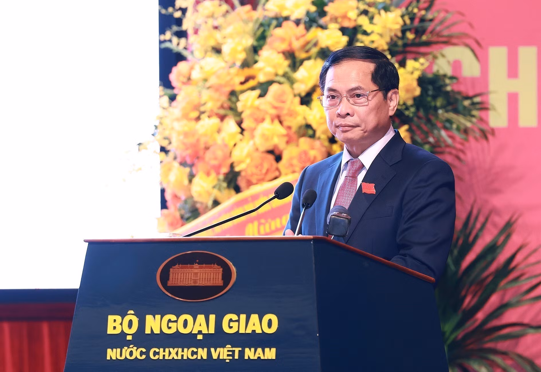 dai-hoi-dang-bo-bo-ngoai-giao-lan-thu-i-nhiem-ky-2025-2030-bui-thanh-son-02.jpg