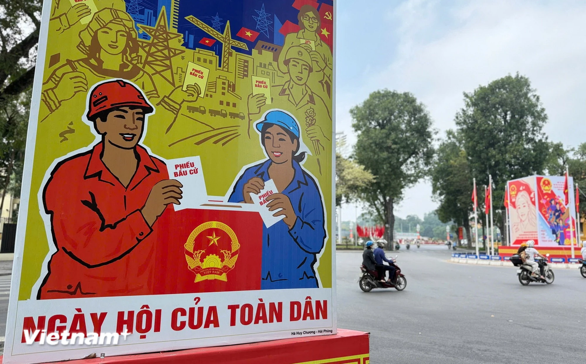 Ngày bầu cử Quốc hội và Hội đồng Nhân dân là ngày hội của toàn dân. (Ảnh: Huy Khánh/Vietnam+)