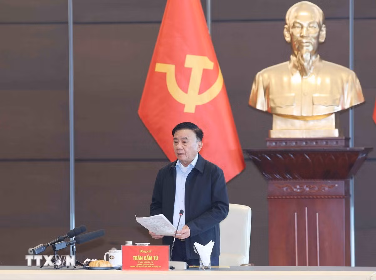 ttxvn-thuong-truc-ban-bi-thu-tran-cam-tu-so-duyet-dai-hoi-xiv-cua-dang-2.jpg